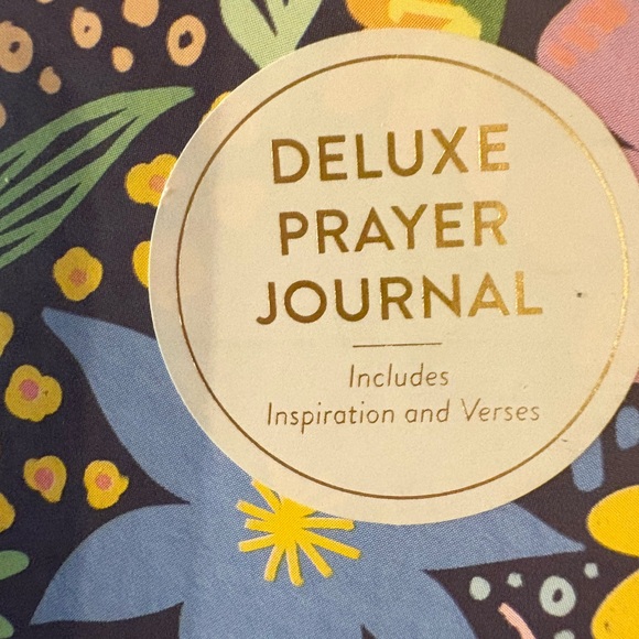 Grow In Grace Deluxe Prayer Journal - Picture 2 of 6